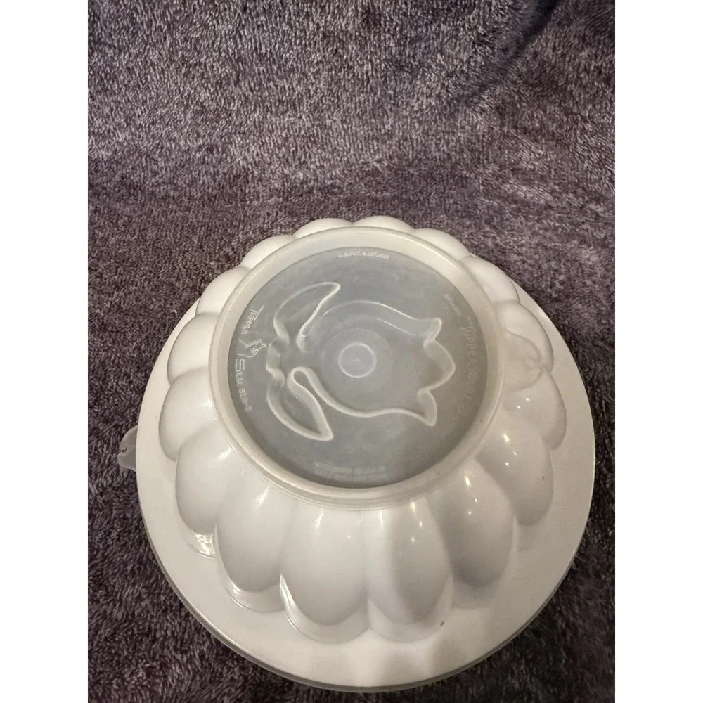 Vtg‎ Tupperware Jell-o Mold and Seal Lid Pattern Jel-Serve 616-2